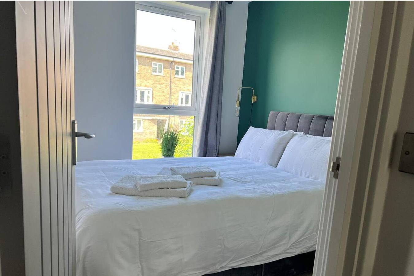 Central 4-Bed House - Parking, Patio, Garden, Wifi in Lincoln, Lincolnshire