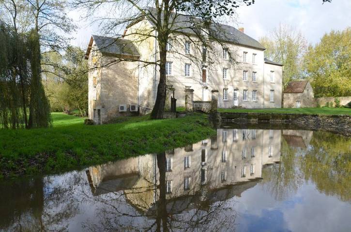 Location de vacances pour 2 personnes, avec terrasse ainsi que vue et jardin dans Mont-Notre-Dame