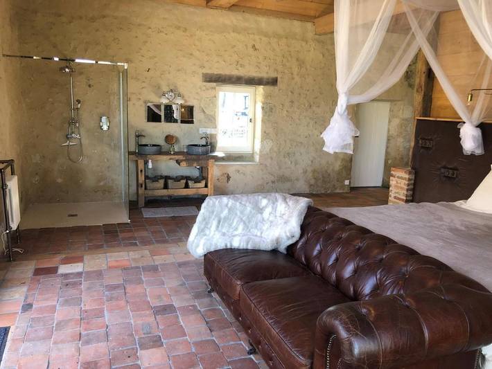 Location de vacances pour 2 personnes, avec jardin ainsi que vue sur le lac et vue à Joué-lès-Tours - 2
