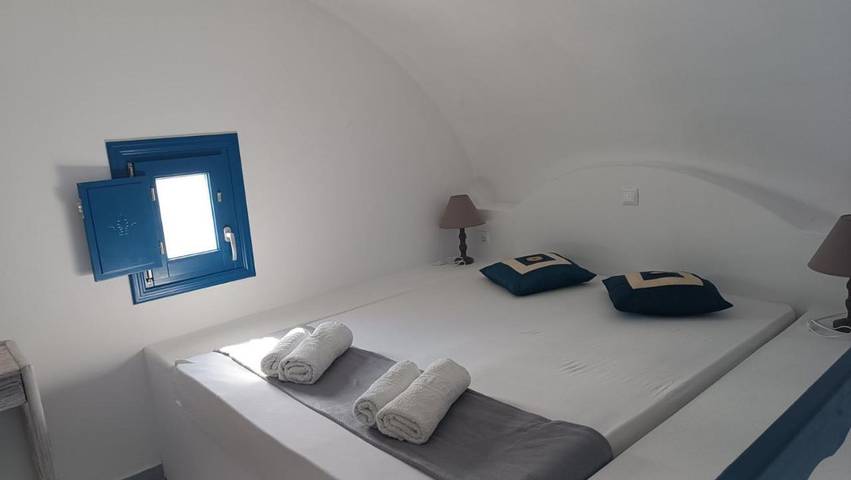 Location de vacances pour 2 personnes, avec jardin dans Perivolos - 4