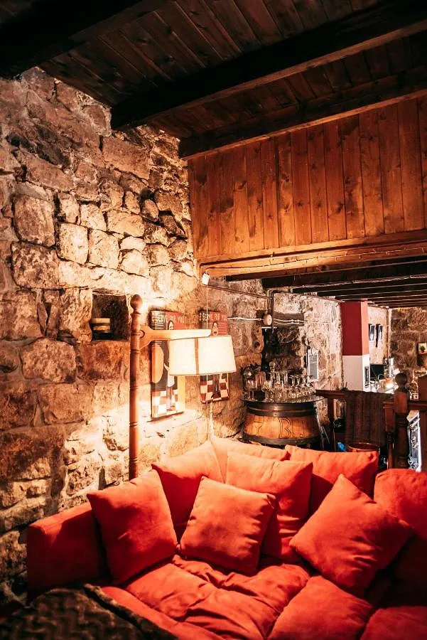 Casa rural para 15 personas, con jardín y vistas - 1