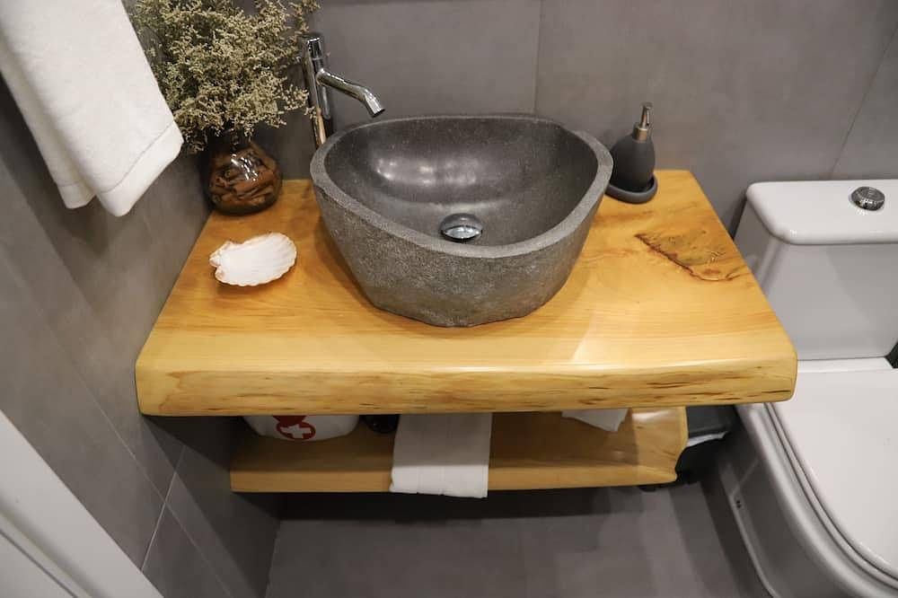 Apartamento entero, Apartamento Carpe Noctem - Piso acogedor a 2 minutos del mar in Urzelina, São Jorge