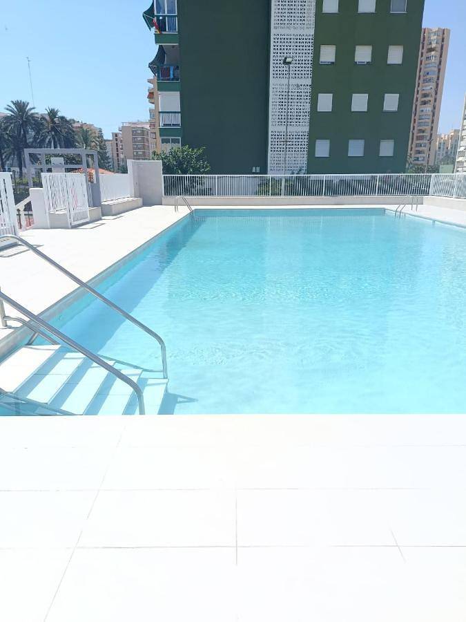 Apartamento de vacaciones para 4 personas, con piscina además de jardín y vistas - 1