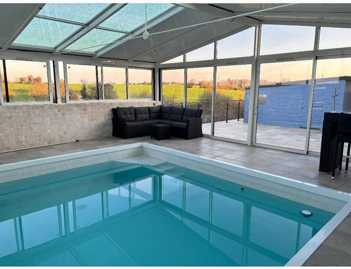 Maison de vacances pour 10 personnes, avec vue ainsi que terrasse et piscine - 1