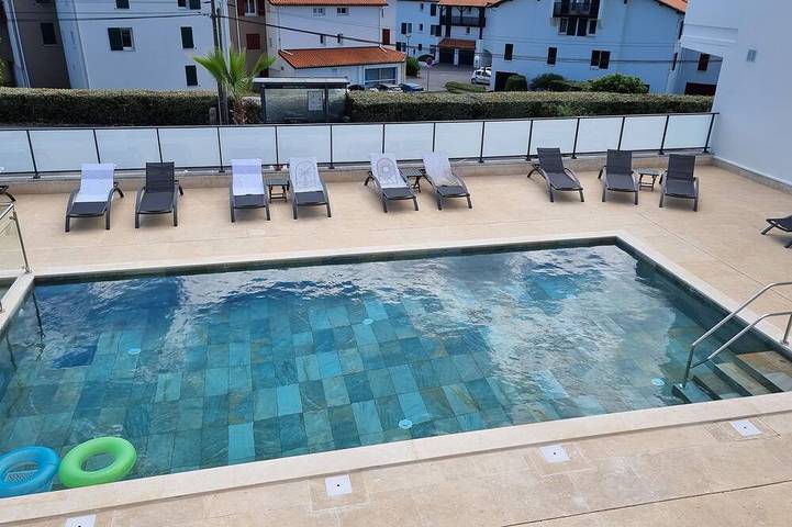 Appartamento vacanze per 4 persone, con terrazza e balcone/terrazza nonché sauna e piscina - 1