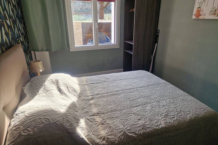 Comfortable gîte with spa and billiards near Beauval zoo in Saint-Aignan, Romorantin-Lanthenay und Umgebung