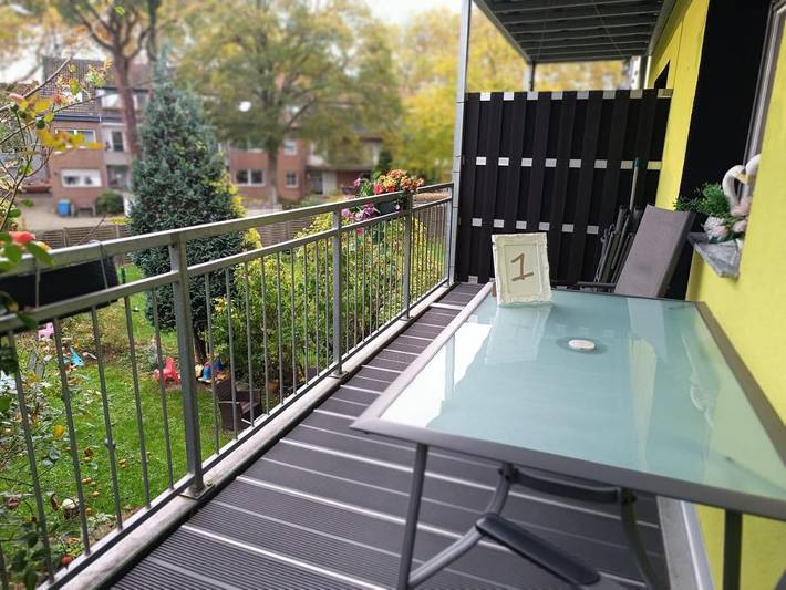 Ferienwohnung für 5 Personen, mit Balkon und Terrasse sowie Garten und Ausblick in Dinslaken