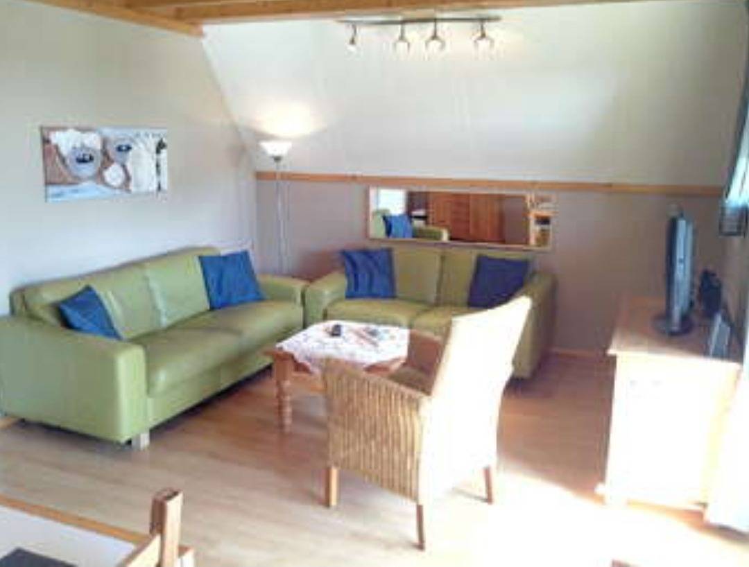 Holiday home for 4 people with balcony in Oostmahorn, Lauwersmeer