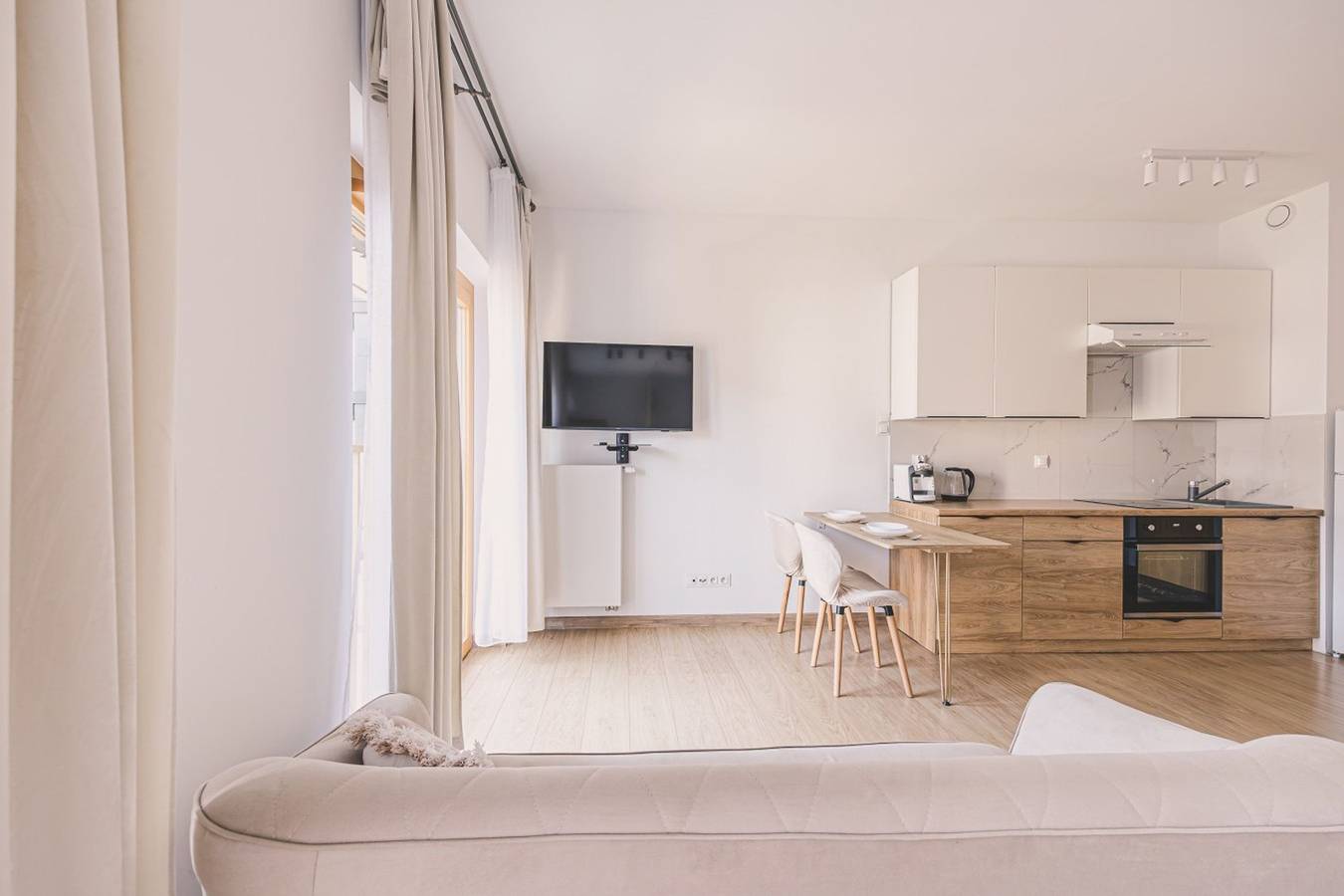 Ganze Wohnung, Cuero | Minimalistyczne Studio | Skandynawski Design in Bromberg, Kujawien-Pommern