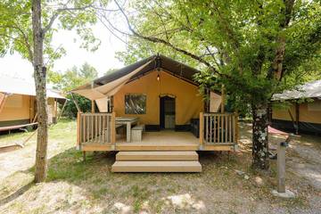 Cottage pour 5 personnes, avec terrasse et balcon/terrasse à Saint-Thomé