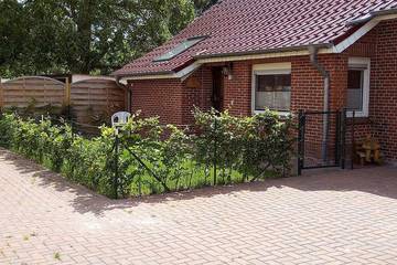 Ferienwohnung für 2 Personen, mit Garten, mit Haustier in Ostrhauderfehn