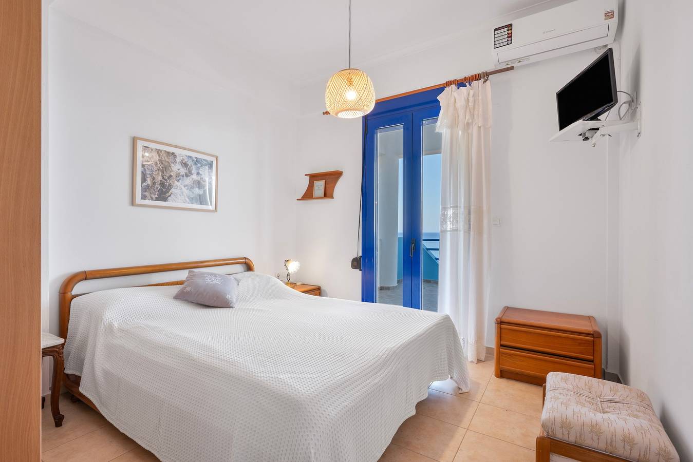 Vakantiehuis 'Blue Window Seaview Maisonette' met Zeezicht, Wifi en Airconditioning, foto 9