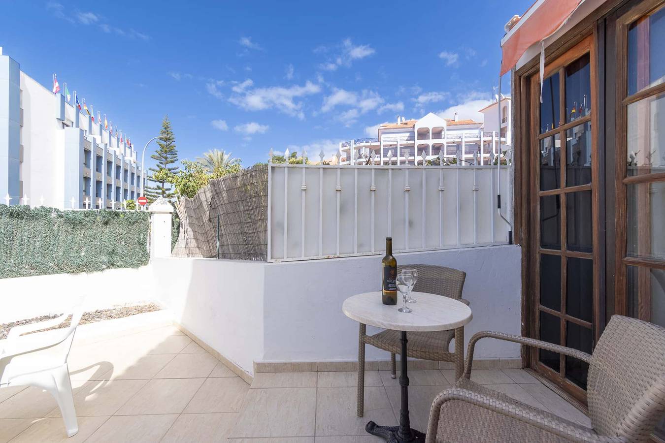 Ganze Wohnung, Ferienwohnung für 2 Personen mit Pool in Los Cristianos, Arona