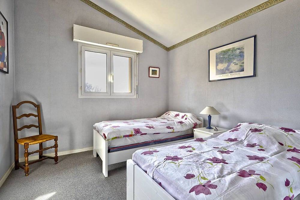 Ruhige Villa in Pyla-sur-Mer, 700m vom Strand, für 8 Personen, mit Garten und Terrassen! in Pyla-sur-Mer, La Teste-de-Buch