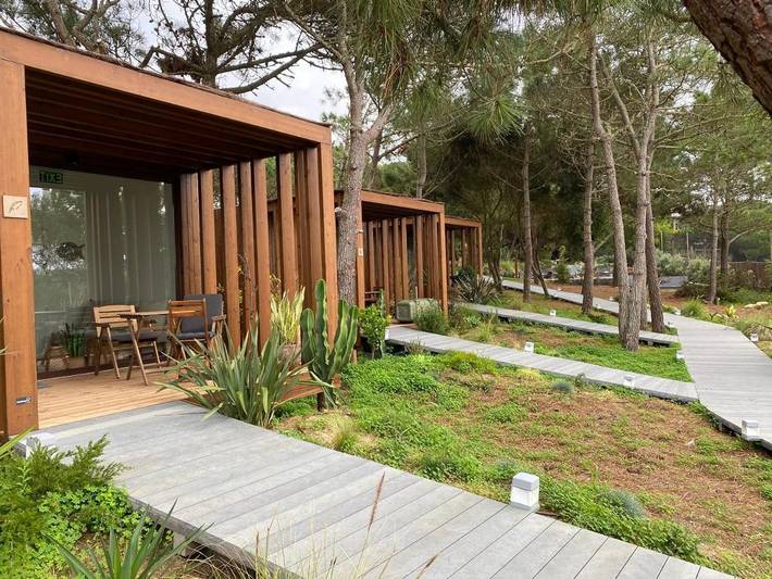 Location de vacances pour 6 personnes, avec piscine et jardin à Azenhas do Mar - 2