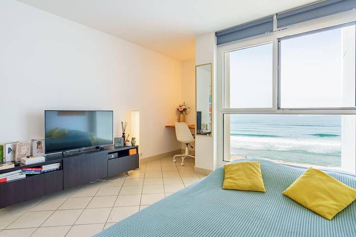 Gîte pour 2 personnes, avec piscine dans Casino de Biarritz - 3