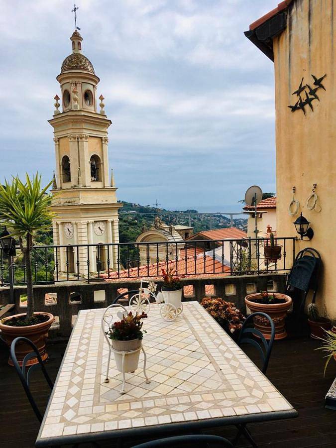 Appartement entier, U Campanin in Vallebona, Riviera di Ponente