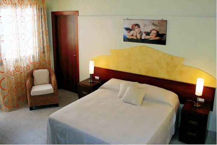 Room 'Casale San Giovanni - Camera 1' with Shared Terrace, Wi-Fi and Air Conditioning in Salice Salentino, Lecce Province