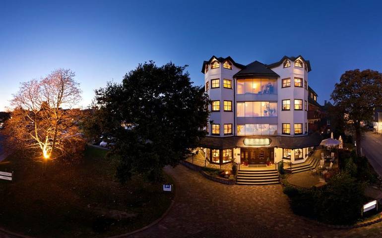 Hotel, mit Balkon und Balkon/Terrasse sowie Terrasse und Sauna