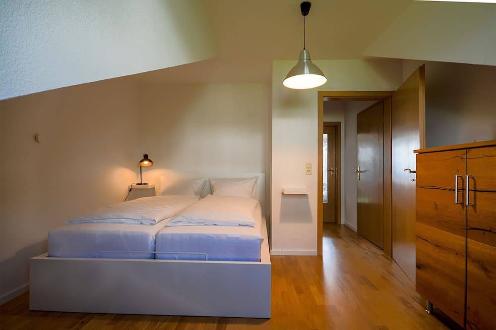 Ganze Wohnung, Apartment Wein im Nest am Wohrenberg in Daisendorf, Region Bodensee-Oberschwaben