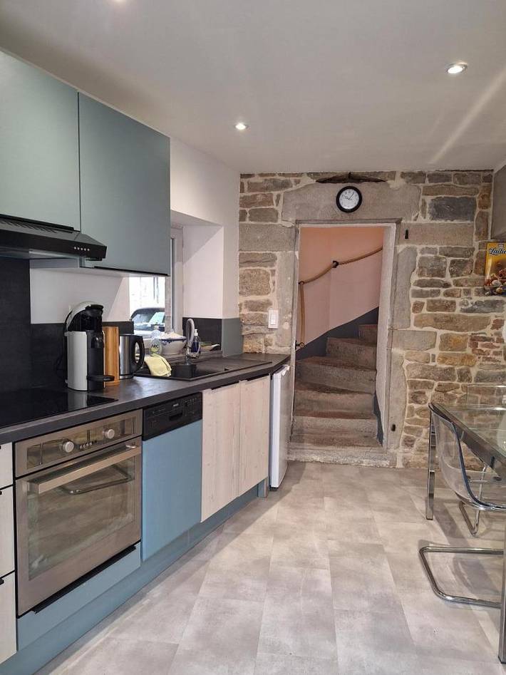 Gîte pour 4 personnes, avec Balcon et Terrasse ainsi que Jardin et Vue à Baume-les-Messieurs