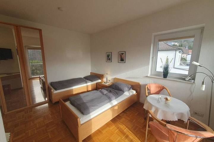 Ferienwohnung für 2 Personen, mit Balkon in Zwingenberg - 4