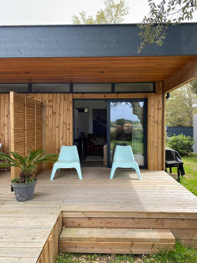 Gîte pour 2 personnes, avec terrasse à Saubion