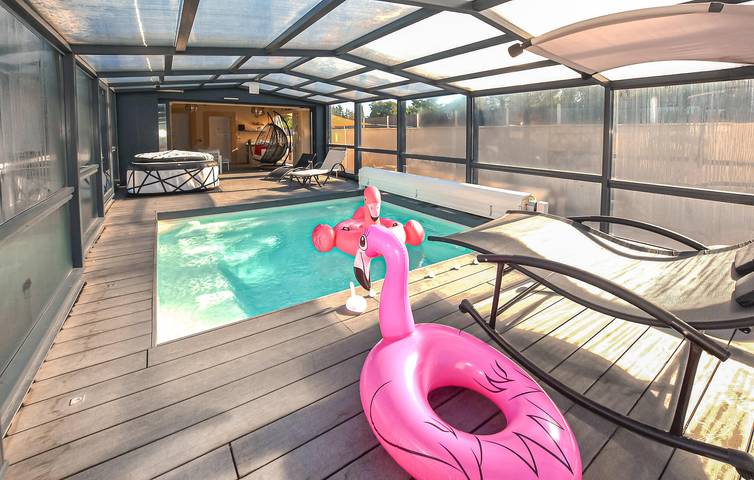 Location de vacances pour 2 personnes, avec piscine et sauna ainsi que jardin et terrasse à Carpentras - 3