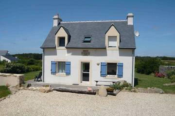 Gîte pour 4 personnes, avec jacuzzi et jardin à Esquibien