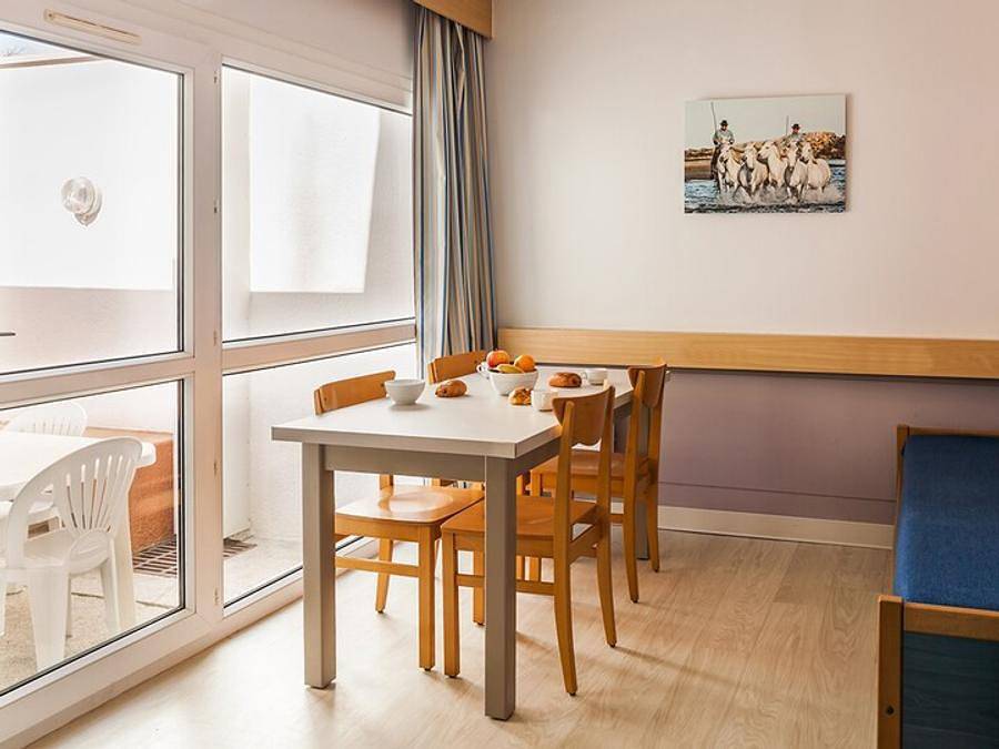 Pierre & Vacances Résidence Les Terrasses du Parc - Apartment 6 persons - - 2 bedrooms - Terrace - Ground floor in La Grande-Motte, Côte d'Améthyste