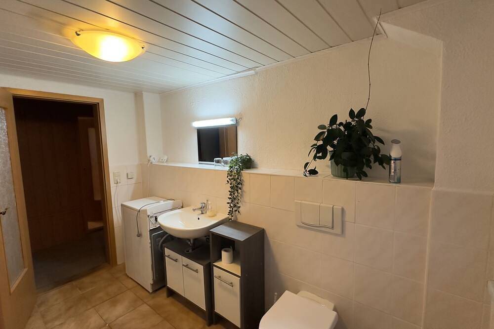 Ganze Wohnung, Gemütliche Ferienwohnung in idyllischer naturnaher Lage in Rosenthal-Bielatal, Elbsandsteingebirge