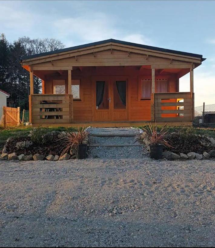 Gîte pour 5 personnes, avec Balcon ainsi que Terrasse et Jardin à Montel-de-Gelat