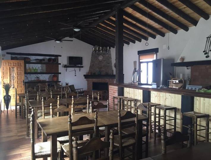 Casa rural para 21 personas, con Balcón y Terraza además de Jardín y Piscina en Fuentelespino de Haro - 2
