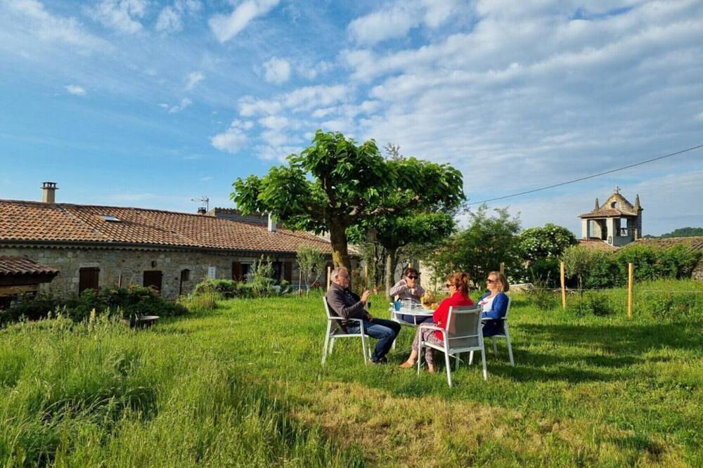 Gîte « Le Nid » avec jardin commun et Wi-Fi in Chazeaux, Parc naturel régional des Monts d'Ardèche