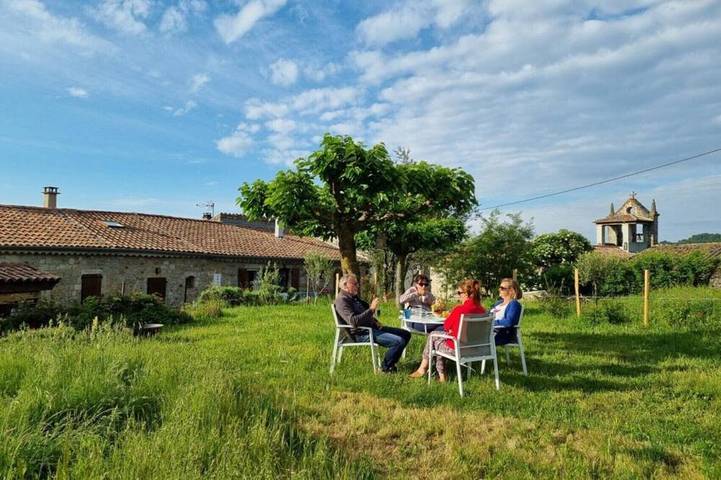 Location de vacances pour 2 personnes, avec jardin et terrasse, animaux acceptés à Chazeaux