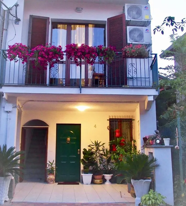 Casa vacanza per 6 persone, con giardino - 1