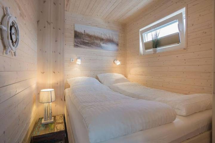 Hausboot für 5 Personen, mit Terrasse in Burgstaaken - 2