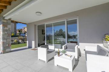 Villa for 6 People in Besozzo, Western Alps, Photo 4