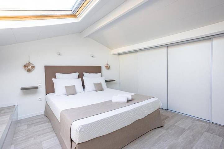 Gîte pour 4 personnes, avec piscine ainsi que terrasse et vue dans Marineland (Juan-les-Pins) - 3