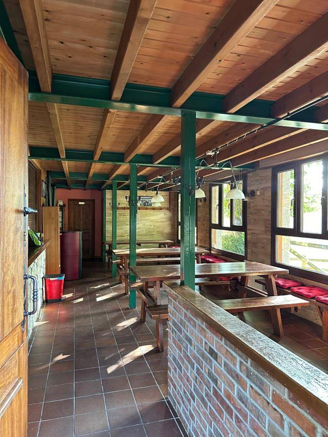 Location de vacances pour 4 personnes, avec terrasse ainsi que jardin et vue, animaux acceptés dans Sotres - 3