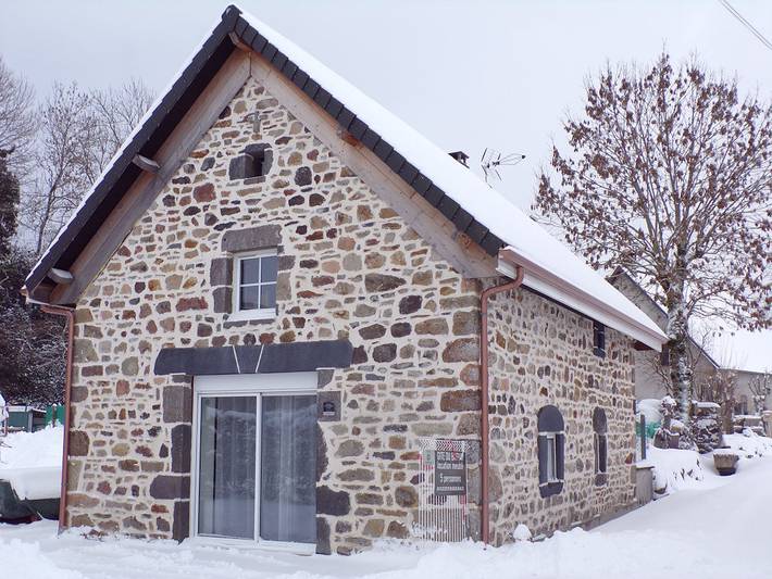 Gîte pour 5 personnes, avec jardin et terrasse dans le Puy-de-Dôme - 3