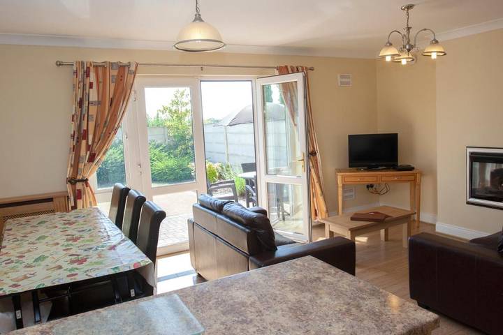 Location de vacances pour 9 personnes, avec jardin et piscine, adapté aux familles à Trim - 4