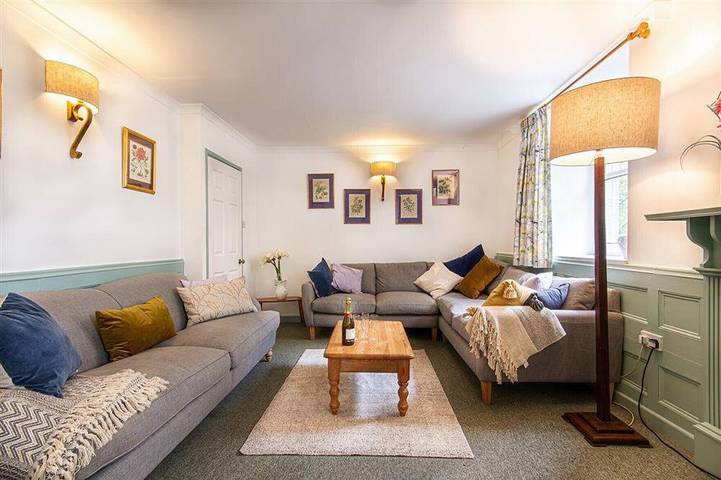 Cottage for 8 people, with garden, with pets in St. Breward