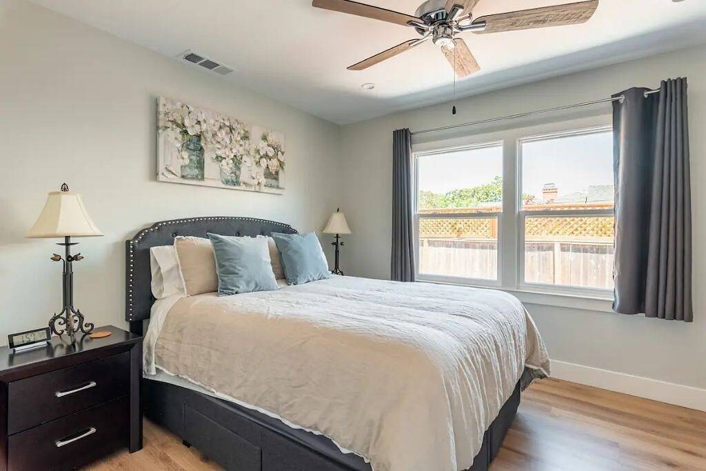 Ganze Wohnung, 1 Bedroom Home with Home Office in Redwood City, Silicon Valley