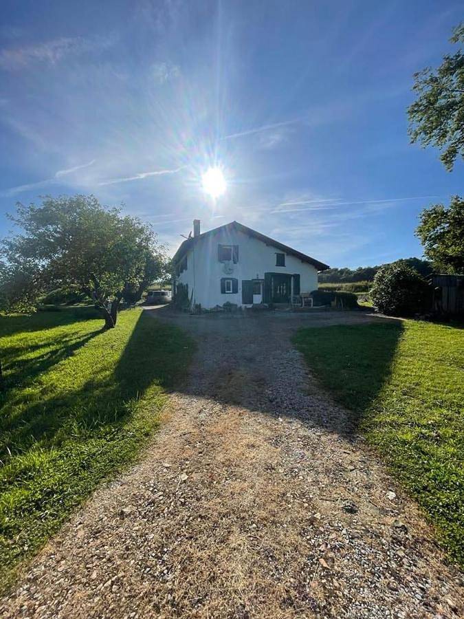 Location de vacances pour 6 personnes, avec jardin ainsi que vue et terrasse à Sainte-Marie-de-Gosse - 3