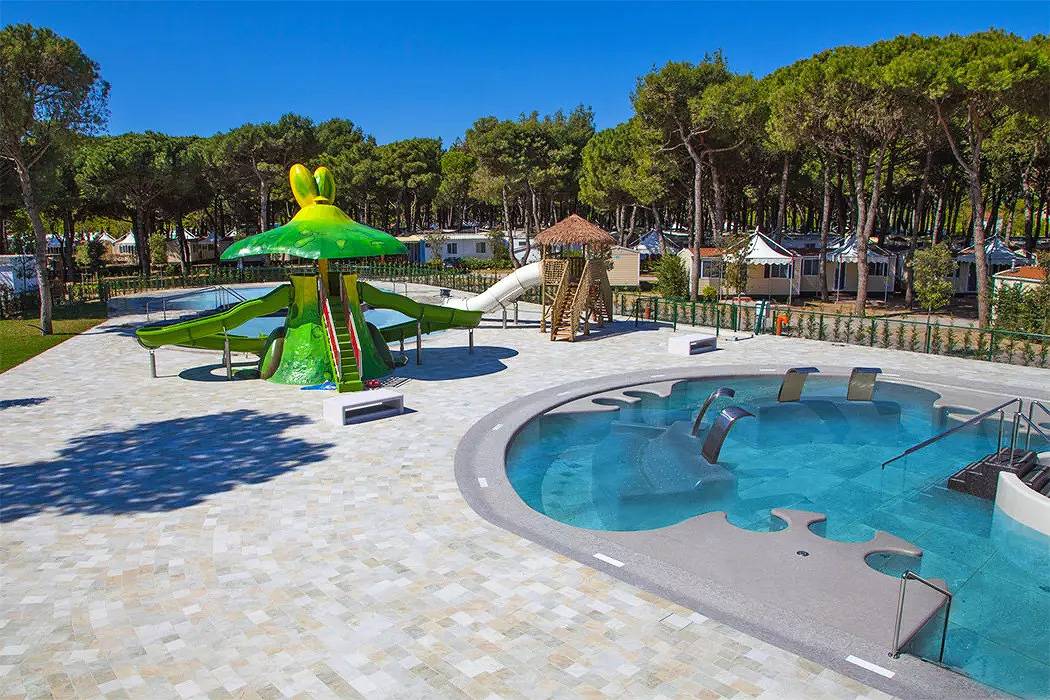 Mobil-home | Comfort | 2 Ch. | 4 pers. | Terrasse surélevée | A/C in Cavallino, Province de Venise