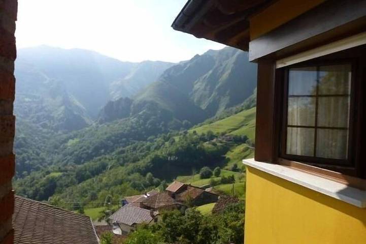 Casa rural para 6 personas, con jardín - 1