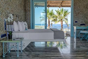Holiday Home for 4 People in Ios, Cyclades, Photo 4
