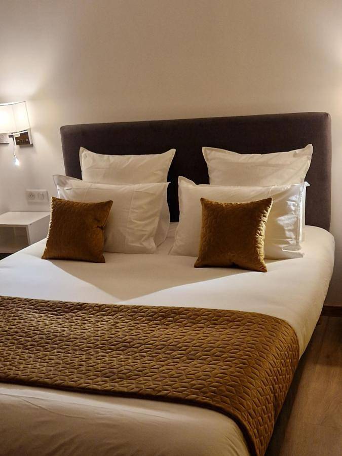 Hôtel pour 2 personnes, avec terrasse et jardin à La Chapelle-devant-Bruyères - 2