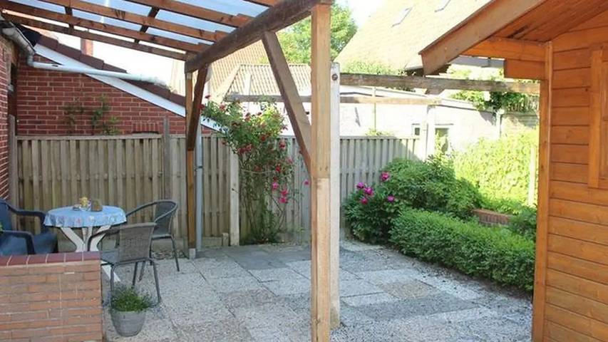 Ferienhaus für 3 Personen, mit Terrasse und Garten in Emden - 3